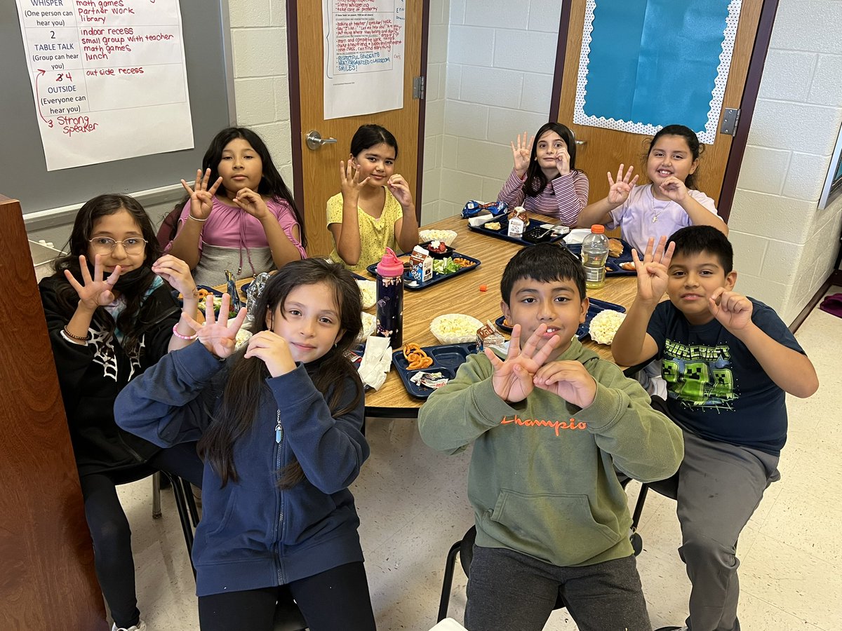 Amy Hartz (@amyhartz3) on Twitter photo Celebrating the successful completion of their 1st quarter goal to read 10 books for our class’ 40 Books in 4th Grade Challenge! @donalynbook the ideas you wrote about in the The Book Whisperer have been a game changer in my classroom! <a href="/EllisSoars/">Ellis Explorers</a> Celebrating the successful completion of their 1st quarter goal to read 10 books for our class’ 40 Books in 4th Grade Challenge! @donalynbook the ideas you wrote about in the The Book Whisperer have been a game changer in my classroom! <a href="/EllisSoars/">Ellis Explorers</a>