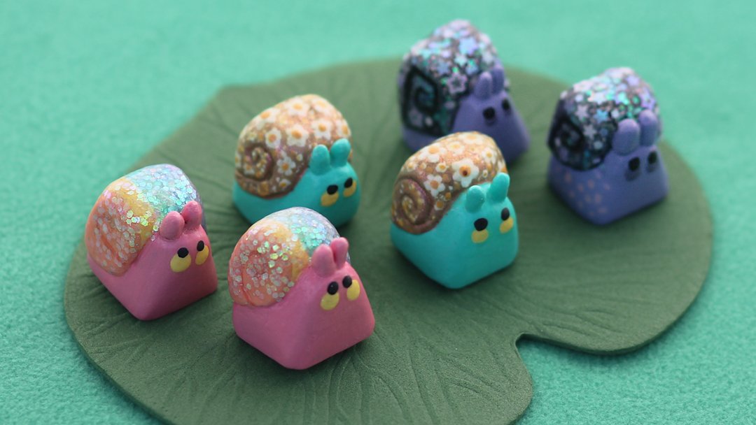 slothberrycraft's tweet photo. Hello, twitter!✨Slothberry Crafts has dropped- we offer one of a kind, handmade artisanal keycaps and unique jewelry! Giveaways will be coming this weekend👀Shop in bio! 🦥🍓

#artisankeycap #customkeycap #keycap #keyboard #MechanicalKeyboard #handmade #gaming #computersetup https://t.co/Yd5wZr6ovb