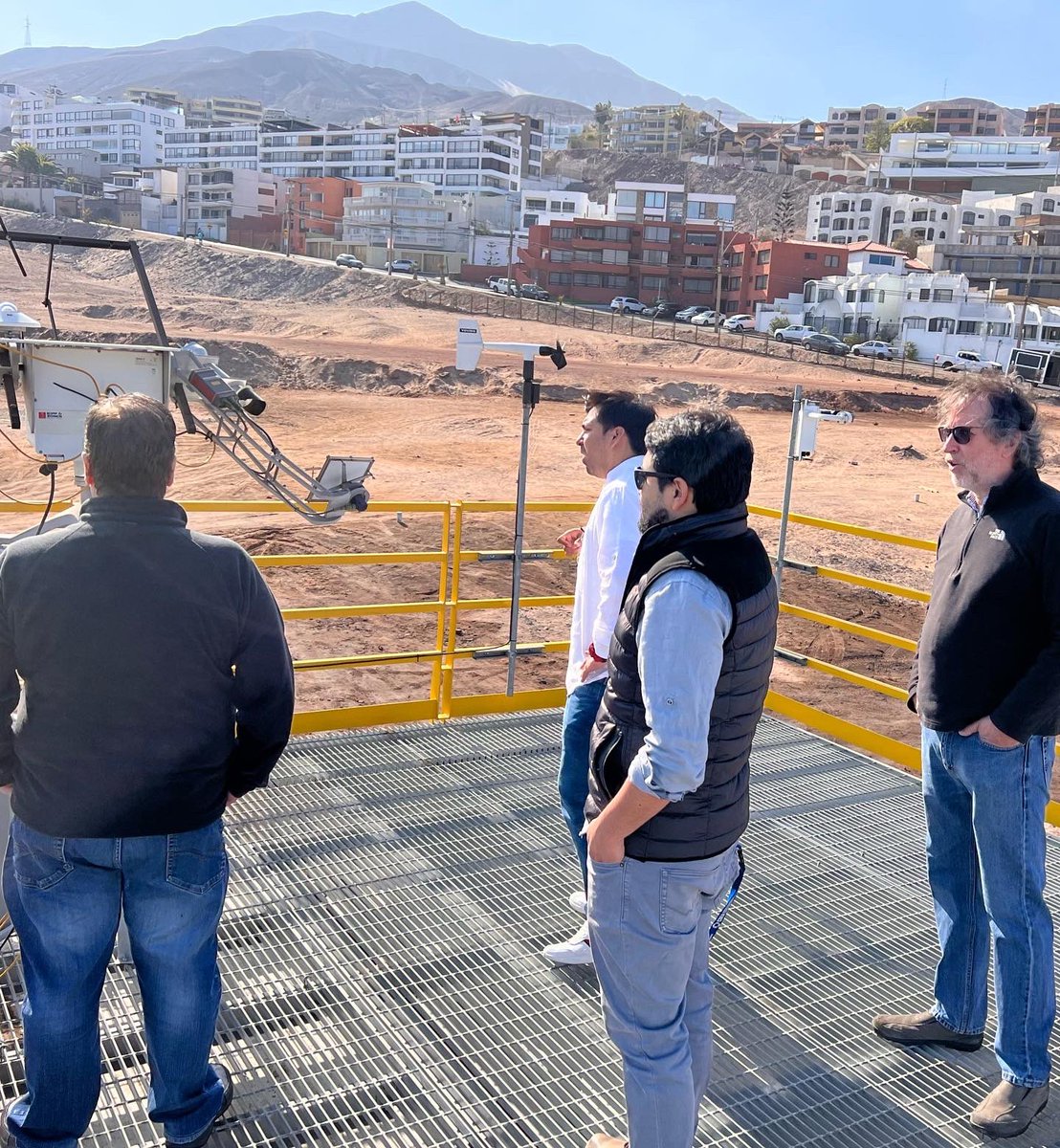 cdeaua's tweet photo. Este viernes 04/12 hemos tenido la visita del nuevo Vicerrector de Investigación, Innovación y Postgrado de la Universidad de Antofagasta el Dr. Rodrigo Iturriaga Aguera y el Director de Gestión de la Investigación el Dr. Carlos Portillo a la Instalaciones del CDEA https://t.co/upAnwrO485