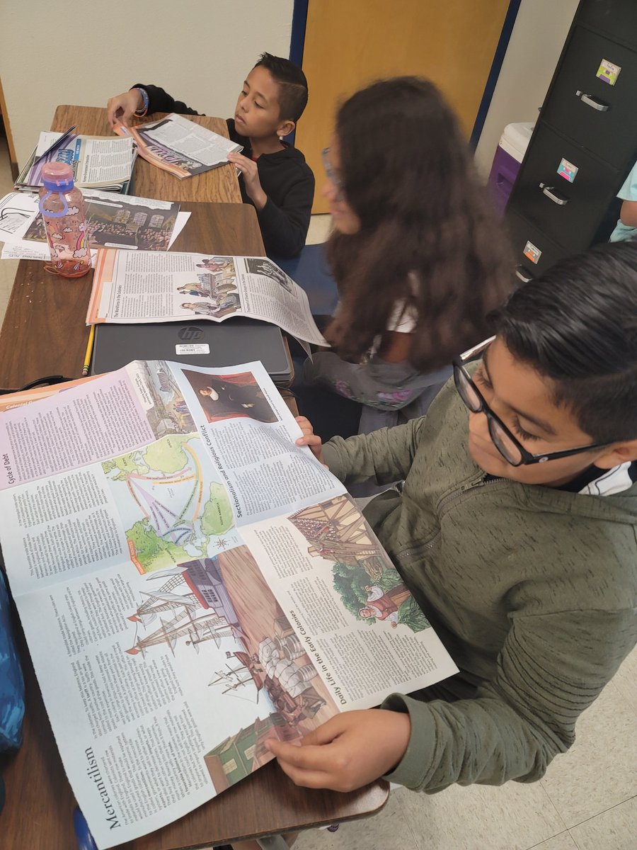 pguerrero5th's tweet photo. Kids love reading Studies Weekly for S.S.!! They said they feel like little adults reading a newspaper 🥰 @NISDVillarreal_ @NISDElemSS @studiesweekly #5thGradeRocks #NISDSSIgnited #NISDElemSS https://t.co/Q9T4MGXvwF