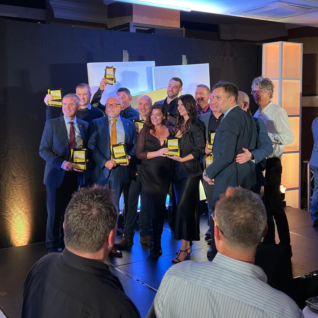 cladlineuk's tweet image. WINNERS! ✨👀 Darron @MetallineUK  has won “Outstanding contribution of the year” at this years @FacadeAwards UK!

Congratulations! 👏

#RainscreenSystem #RainscreenCladding #AluminiumCladding