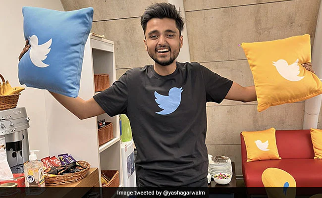 ndtv's tweet photo. 25-Year-Old Man's Post After Getting Fired From Twitter Wins Internet https://t.co/lqEpLVxSO1 https://t.co/dCajauw70A