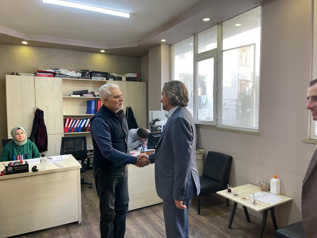 syigitoglu18's tweet photo. İsmetpaşa Mahallesi’nde faaliyet gösteren Beyhan Tekstil'i ziyaret ettik, emektar kardeşlerimizle sohbet ettik.

Sultamgazi’mize katma değer ve istihdam konusunda katkı sağlayan işletme sahibi Mehmet Ali Beyhan'a hayırlı ve bereketli kazançlar diliyorum. https://t.co/wSXlSiyUUE