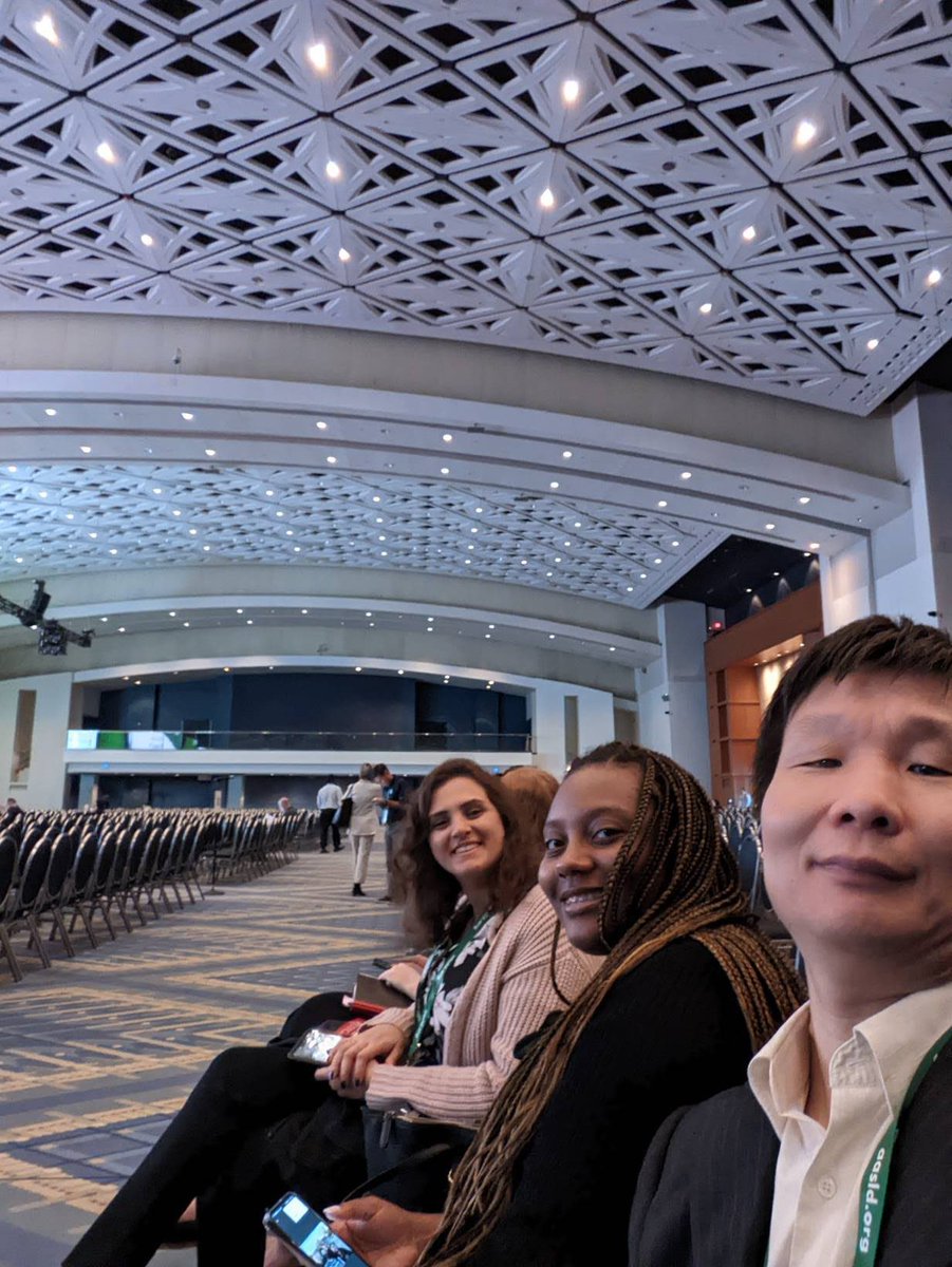 GraceGuoLab's tweet photo. Our research group is interested in all things liver… from #NAFLD to #cholestasis and beyond! Now we just need to find lab mom @GraceGuo1311!

#LiverTwitter #TLM22 
@AASLDtweets @chynataylor_ @Miss_KiyahRenee @TXevergreengirl @OttersKate @veronia81468944 https://t.co/XnJFnWRTCM