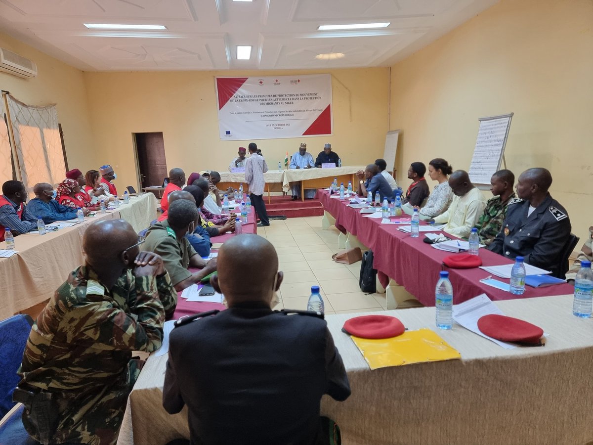 NabaraHM's tweet photo. Tahoua, 26 &amp; 27 octobre 2022: Atelier de plaidoyer sur la protection des migrants AU Niger en presences des Autorités, FDS, collectivités, OSC. Projet CROIX ROUGE ESPAGNOLE https://t.co/M2M02GHVrm