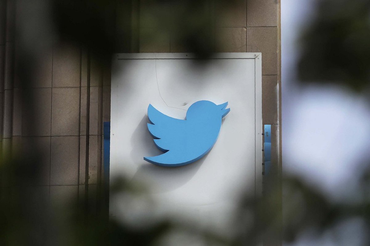 PopBase's tweet photo. Twitter has been hit with a class action lawsuit over Elon Musk mass firing employees without a 60-day notice. https://t.co/K4jPsaMwcj