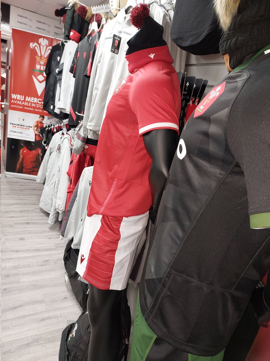 MacronWrexham's tweet photo. Well the Autumn internationals are here 🏉🏴󠁧󠁢󠁷󠁬󠁳󠁿 @WelshRugbyUnion @Marc_nw and some outstanding gear is ready for sale, both instore and online. https://t.co/sgiINPUIRH
 As North Wales' official @MacronSports stockist we now have replenished home and alternate replica jerseys🏴󠁧󠁢󠁷󠁬󠁳󠁿💪🏉 https://t.co/jVv9TE3aRe