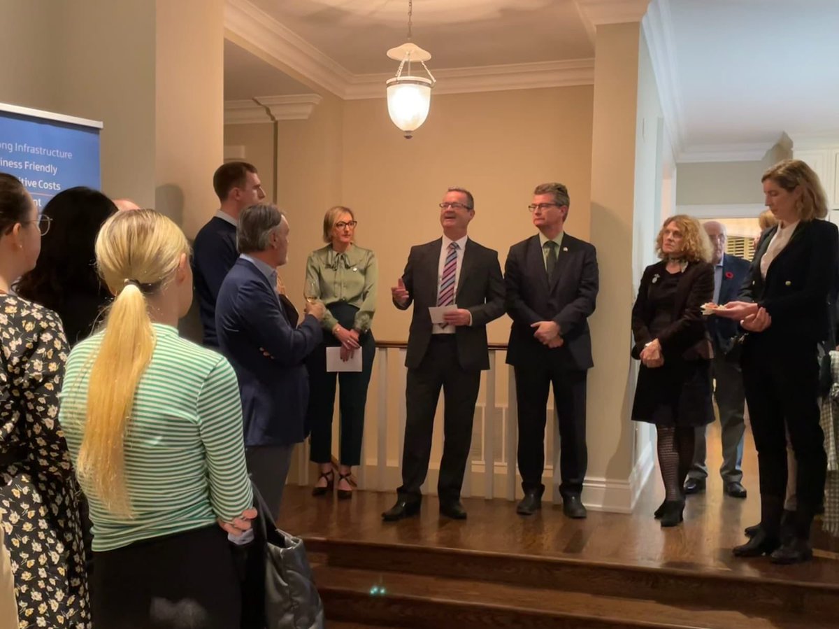 NI_Bureau's tweet image. Huge thanks to British Consul General @GregQuinnFCDO for hosting a valuable evening of Northern Ireland business, cultural and diaspora connections. Delighted for the support of Lieutenant Governor of Ontario @LGLizDowdeswell #Toronto #TeamNI @InvestNI @ConnectNI @QUBelfast