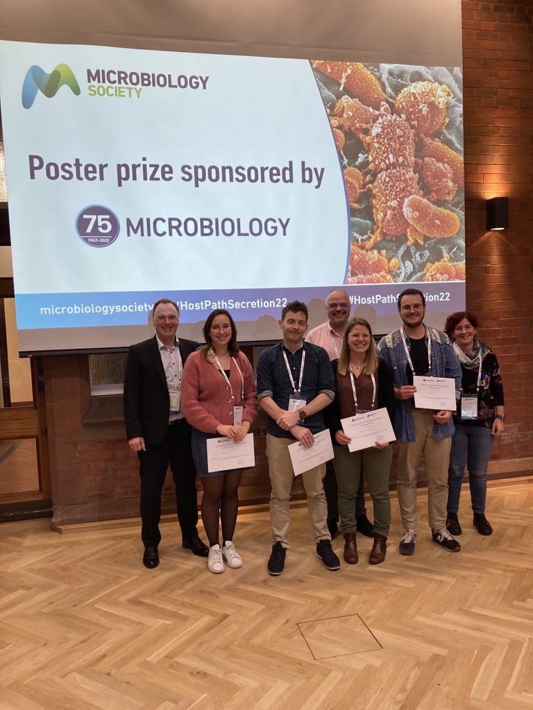 MicrobioSoc's tweet photo. Huge congratulations to the #HostPathSecretion22 talk prize winners, Léa Swistak and Joshua Newson and to the winners of the #MicrobioJ Outstanding Science poster prize, Lucas Dupuis and Marion Lemarignier! 👏 https://t.co/IvrOKKPTzr