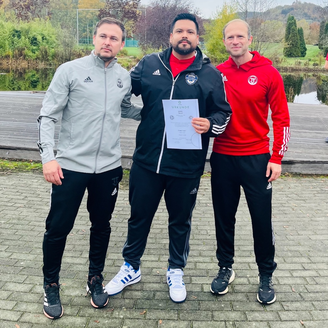 independence_sc's tweet photo. Congratulations to Boys ECNL Coach Santi Jimenez on being awarded his UEFA B Coaching License after completing the intense course in Germany today πͺπ
#Soccer #CoachingLicense #Germany #ECNL #Boys #Coaching #Communication #Community #Culturecounts #Theindependenceway https://t.co/gf6Ey0c5sS