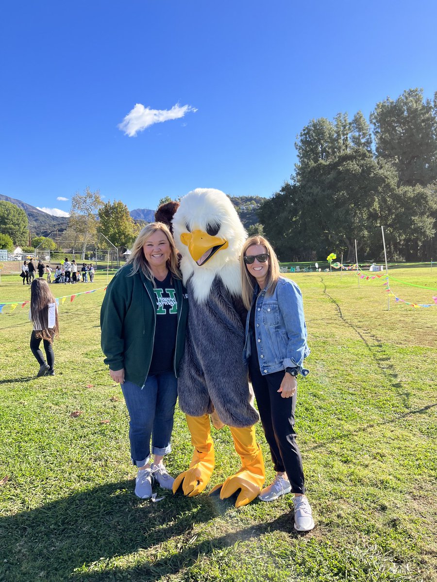 Patti Mattera (@pattim611) on Twitter photo Highland Oaks Hawk Walk was so much fun and was a huge success. Thank you to PTSA and all our volunteers. <a href="/ArcadiaUnified/">Arcadia Unified</a> Highland Oaks Hawk Walk was so much fun and was a huge success. Thank you to PTSA and all our volunteers. <a href="/ArcadiaUnified/">Arcadia Unified</a>