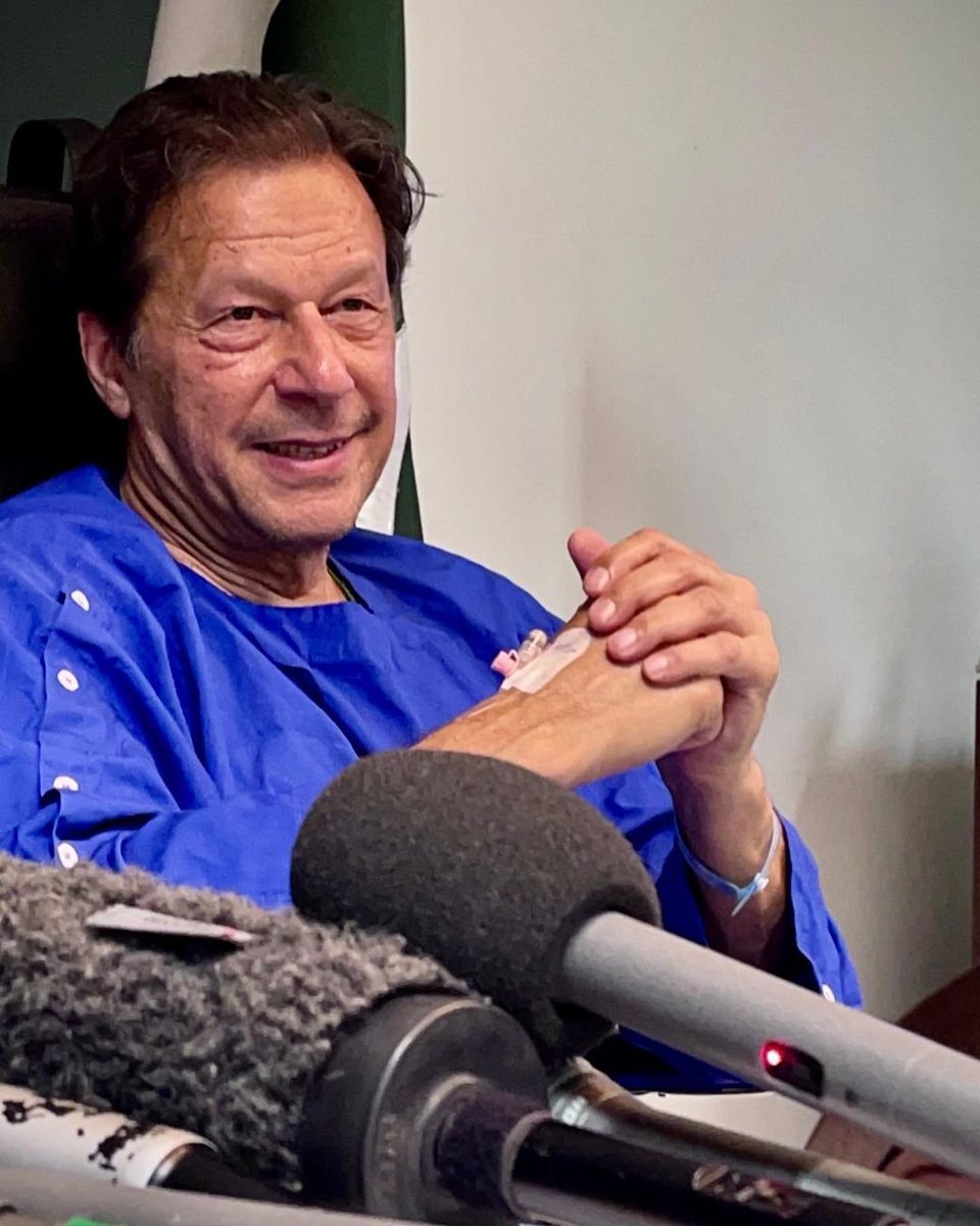 تیرے بغیر مجھے یہ جہاں نہیں درکار
تیرے بغیر نہیں کائنات وارے میں ❤️
#imrankhanPTI