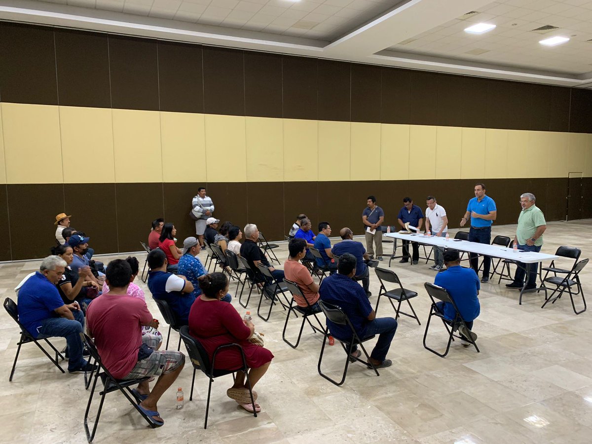 AgeproQ's tweet photo. En seguimiento a la instrucción de nuestra gobernadora @MaraLezama, iniciamos la regularización de las Colonias "Flamingos" y "El Orgullo" en Mahahual para ayudar a las familias que se inscriban al programa a tener certeza jurídica en su patrimonio y la garantía de que... 1/2 https://t.co/KCErqwJqfk
