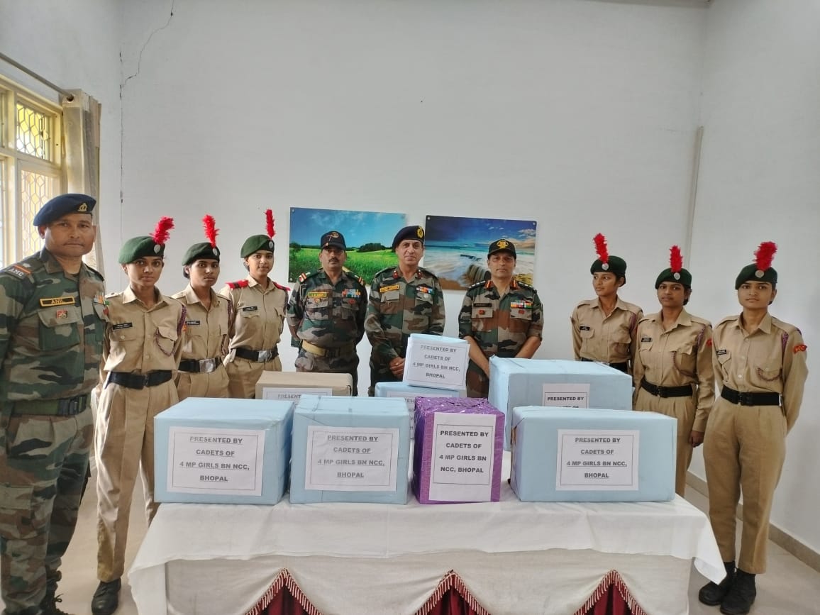 NccDteMPCG's tweet photo. #NCCactivity
A drive was undertaken by Cadets of 4 MP Girls Bn/Bhopal Gp/MP&CG Dte wherein they collected unused medicines from houses. The collected medicines were handed over to Brigadier Vivek Vasdev, Commandant MH, Bhopal on 04Nov22.
@HQ_DG_NCC
@drajaykumar_ias
@PRODefNgp https://t.co/iKARdaa7FZ