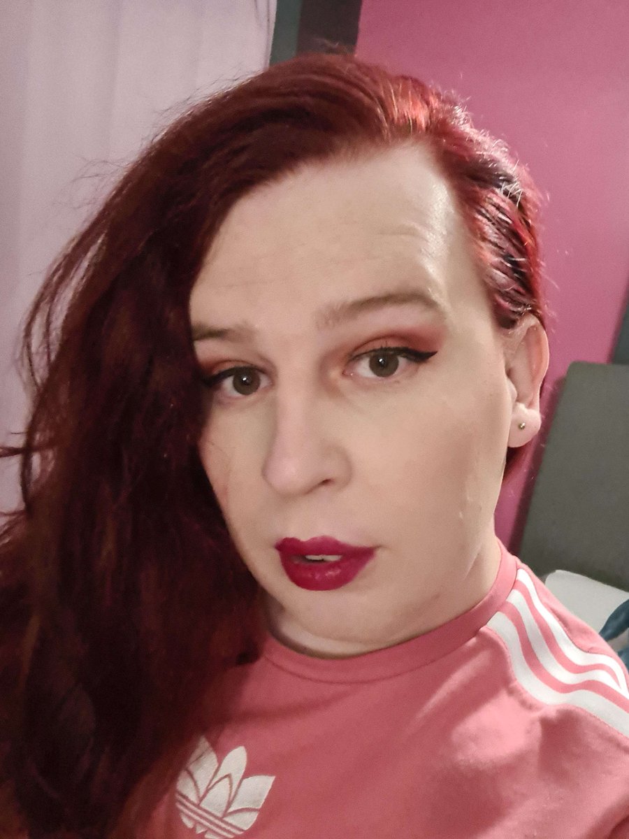 j3ssdevs's tweet image. Been a while since I posted, here&apos;s some proof of life :3