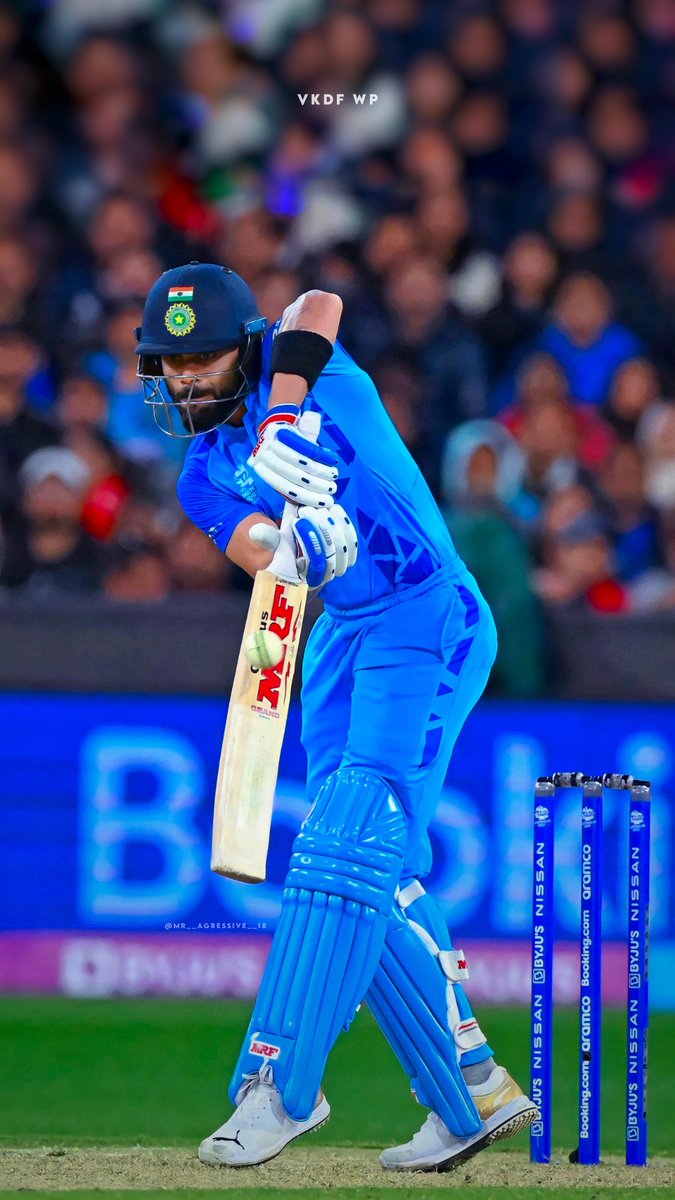 imvishnujith17's tweet photo. 𝙃𝙖𝙥𝙥𝙞𝙚𝙨𝙩 𝘽𝙞𝙧𝙩𝙝𝙙𝙖𝙮 𝙈𝙮 IDOL👑😍
#ViratKohli𓃵 #ViratKohli 
#KingKohliBirthdayCDP #BIRTHDAY #viratkohlibirthday 

Luv u man🥰😍 https://t.co/c5y01KmTeB