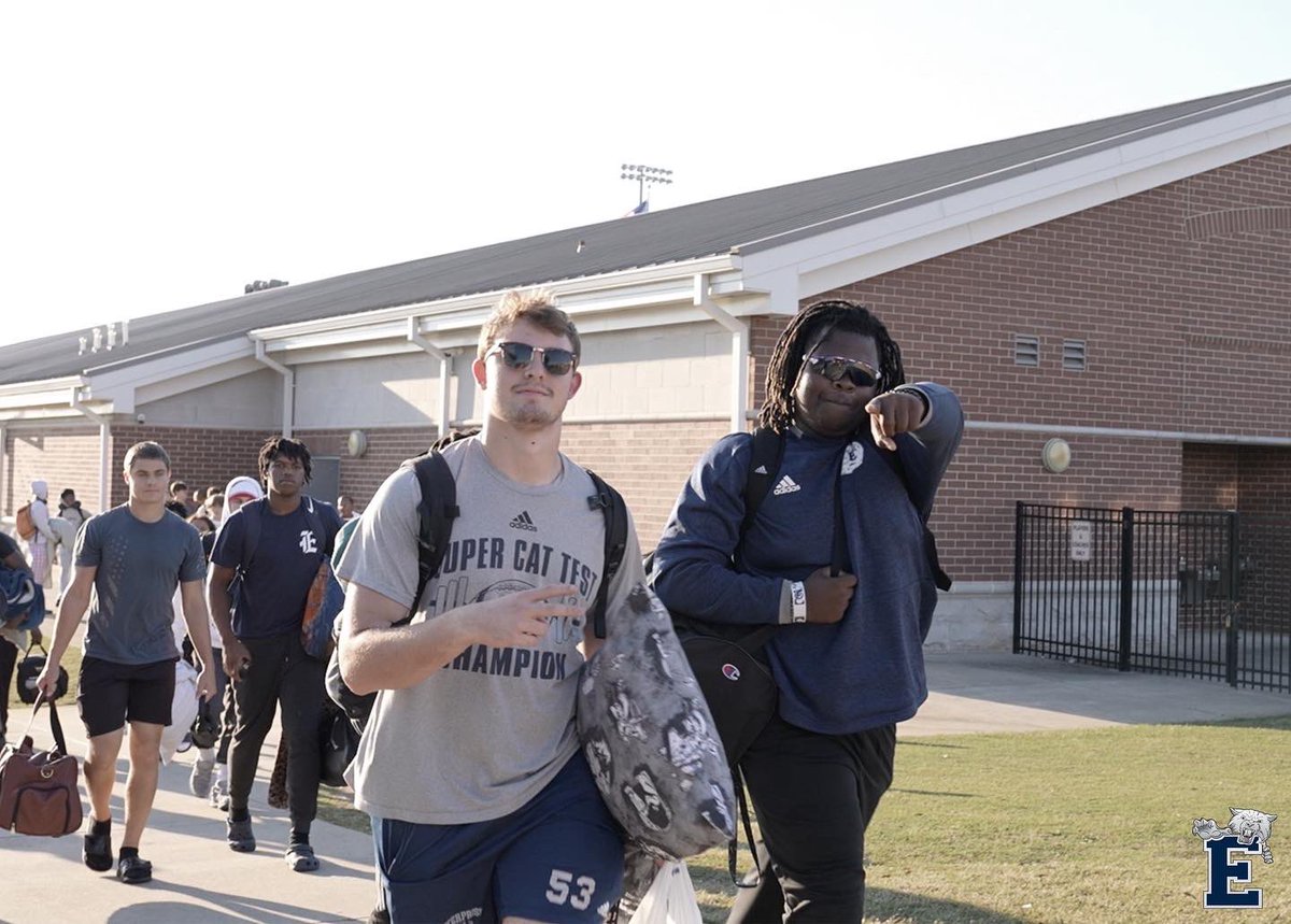 53mcd's tweet image. Round 1🤝🏼