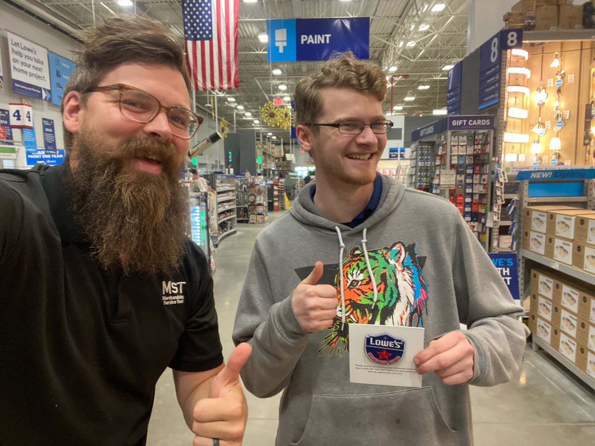 Congrats to store 1723 (Gloucester, VA) MSA Josh on earning D899 MST of the Week!  Josh is always working to provide exceptional customer experiences in his store! <a href="/BlueBoxR1/">@BlueBoxR1</a> <a href="/BenitoKomadina/">Benito.Komadina@Lowes</a> <a href="/MYoungsonLowes/">Michael Youngson</a> <a href="/MST_899/">Shannon Cantrell</a> <a href="/steveyoung456/">Steve Young</a>