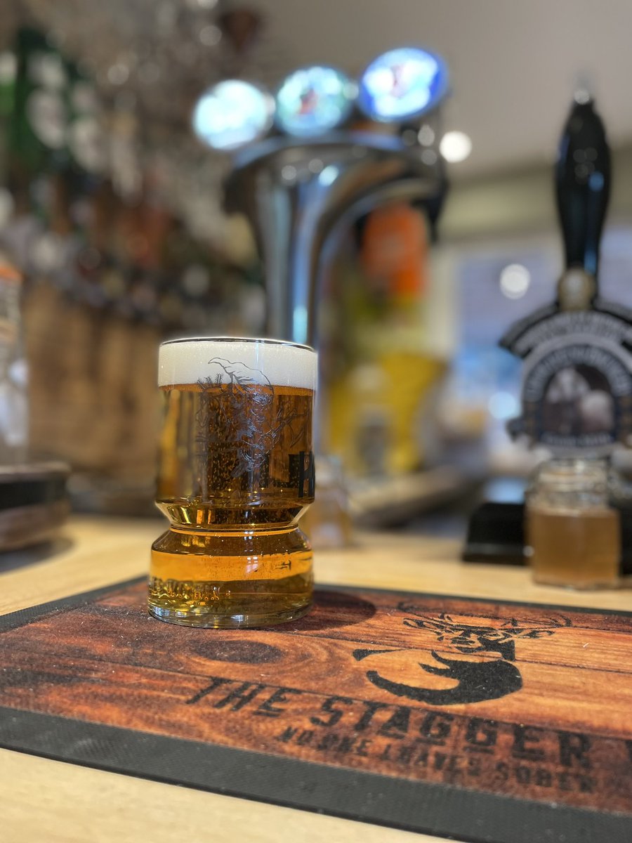 Huge shout out to <a href="/HobgoblinBeer/">Hobgoblin</a> for this wonderful gift couldn’t have turned up at a more perfect time ready to raise cheers and happy birthday to the <a href="/WychwoodGoblins/">Wychwood Goblins</a>  who celebrate 7 years of this amazing beer 🍻 #cheers @KerryKezbez30  #goblineer #glass