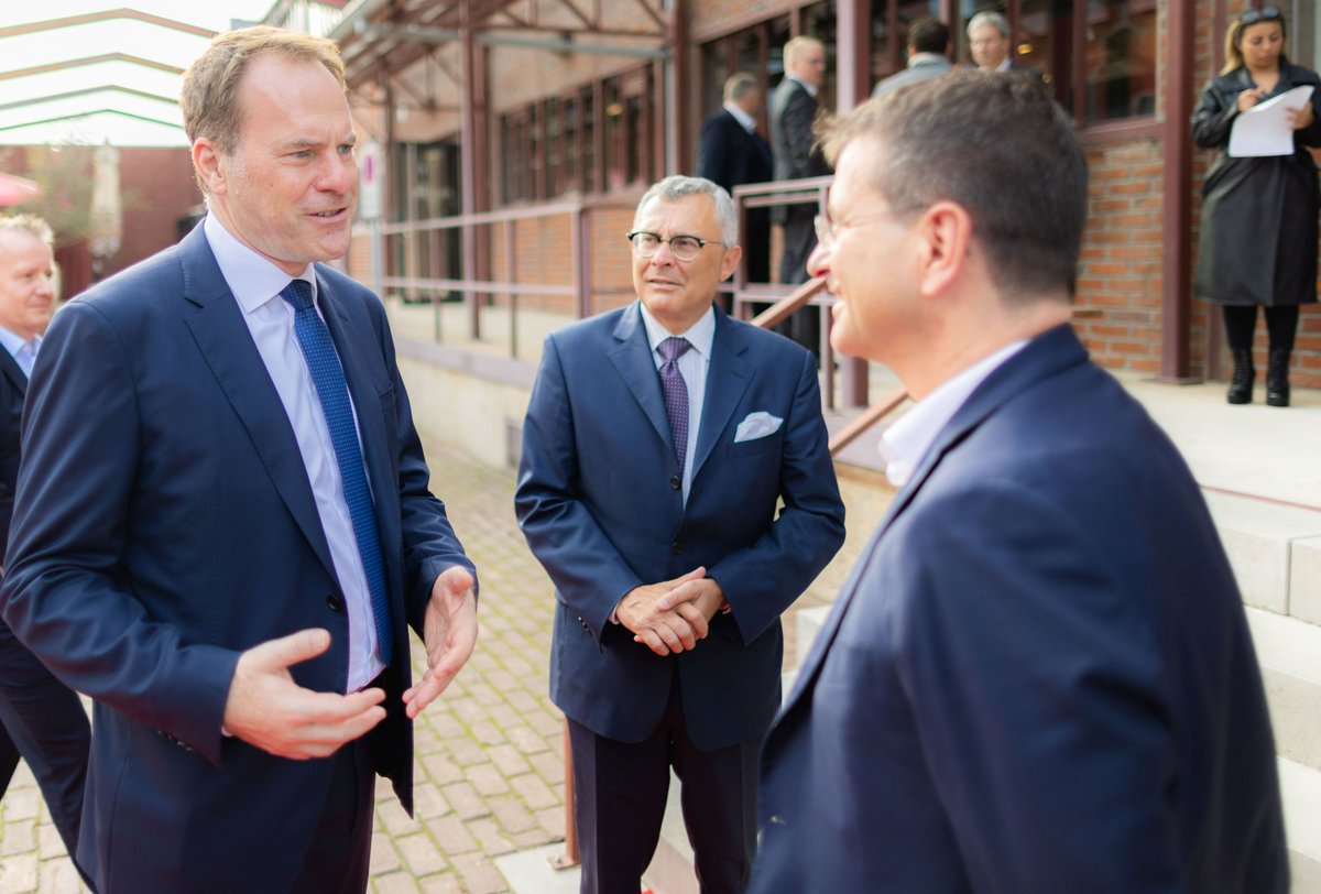 Markus Rudolf (@prof_rudolf) on Twitter photo It was an honor and great pleasure for me to welcome Dr. Stephan Keller, Mayor of #Düsseldorf, and Dr. Toni Calabretti from the Beisheim Foundation at the official opening of our wonderful new #executive #education building at @WHU_edu Campus Düsseldorf. It was an honor and great pleasure for me to welcome Dr. Stephan Keller, Mayor of #Düsseldorf, and Dr. Toni Calabretti from the Beisheim Foundation at the official opening of our wonderful new #executive #education building at @WHU_edu Campus Düsseldorf.