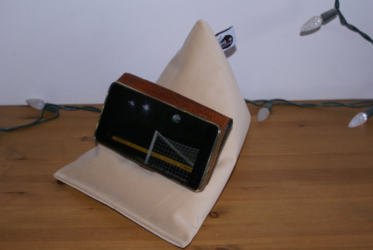 edgebeanbags's tweet photo. New Techbed Mini Sale fabrics added to our portfolio: Antique, Dove Grey Velvet, Latte Velvet &amp; Peacock Green Velvet.

More to follow ;-). 
Stay jolly 'n safe. https://t.co/OrpsFL1MbY