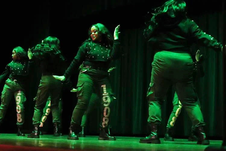 SFASU's tweet photo. We’re “stepping” it up for #SFASpiritFriday! Congrats to the sorority and fraternities awarded top finishes in last week’s #SFAHomecoming Step Show and Stroll Off! 💜🎉

Fraternity first place stroll: @PlatinumNupes 
Sorority first place stroll: @SFA_AKAs 
Step winner: @SFABETAS https://t.co/H9oPuEBmay