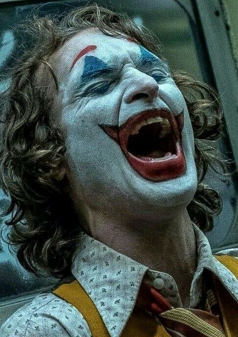 कुछ बातों को_____🌿🙏🍁

मुस्कुराके टाल देना चाहिये। 
अब हर किसी के साथ बहस तो नहीं कर सकते _____//

#मित्रों ❣️❣️ #मुस्कुरा_कर
#smileforlife #जीवन_की_सीख❤ #सपने #music