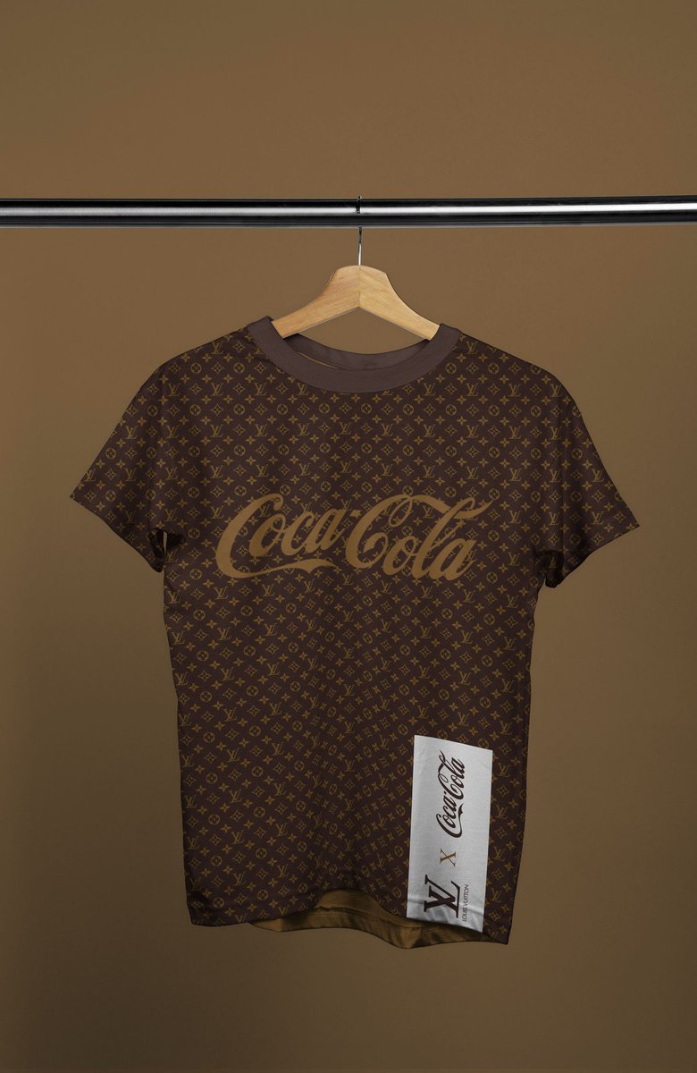 LouisVuitton_LG's tweet photo. Dans la continuité de sa collaboration avec @CocaCola_List, la Maison Louis Vuitton est fière de vous présenter en exclusivité sa collection de tee-shirt. 

Disponible exclusivement au Listembourg, seulement 500 exemplaires ont été produits. 

#VuittonCola https://t.co/LlsRxl4vU5