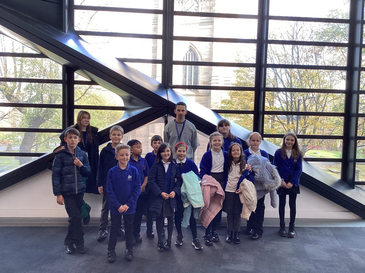 MPS_Y5's tweet photo. Some of Y5 took a trip to Sheffield University this week to learn all about University life. #aspirations#inspire https://t.co/2KQhd8Af0C