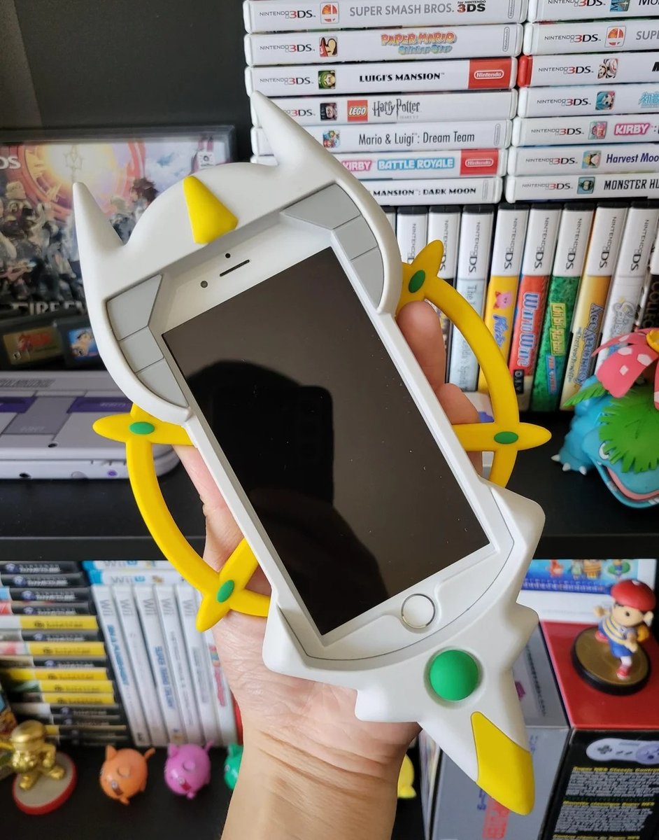 PLShitpost's tweet photo. I LOVE THIS MOBILE CASE ❤️ https://t.co/pCsF1wr31m