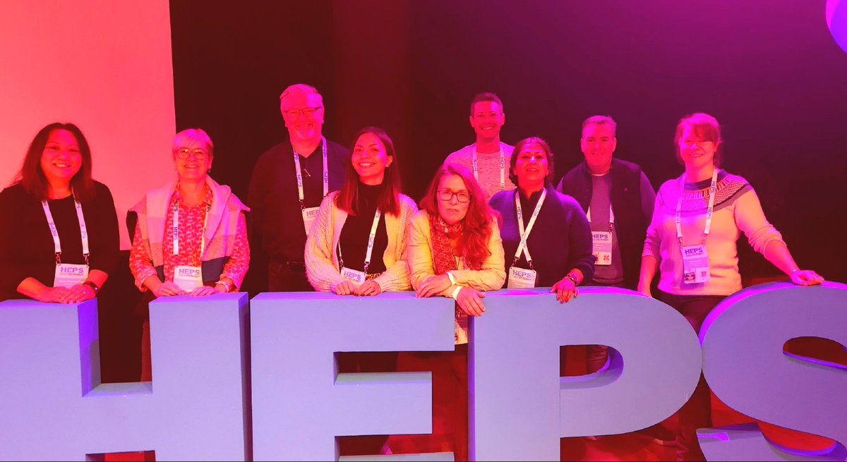 Saydia_Razak's tweet photo. What an AMAZING conference! #HEPS2022 I got to see my wonderful supervisor @HUMANFIIT (❤️) the rest of the lovely #LBORO folk @LboroDesign as well as my #OXFORD @RESPONDStudy team @NDSurgicalSci with the cherry on top being my #fangirl moment with #ProfSEIPS @carayonp @tudelft https://t.co/CTfGxhHIkM