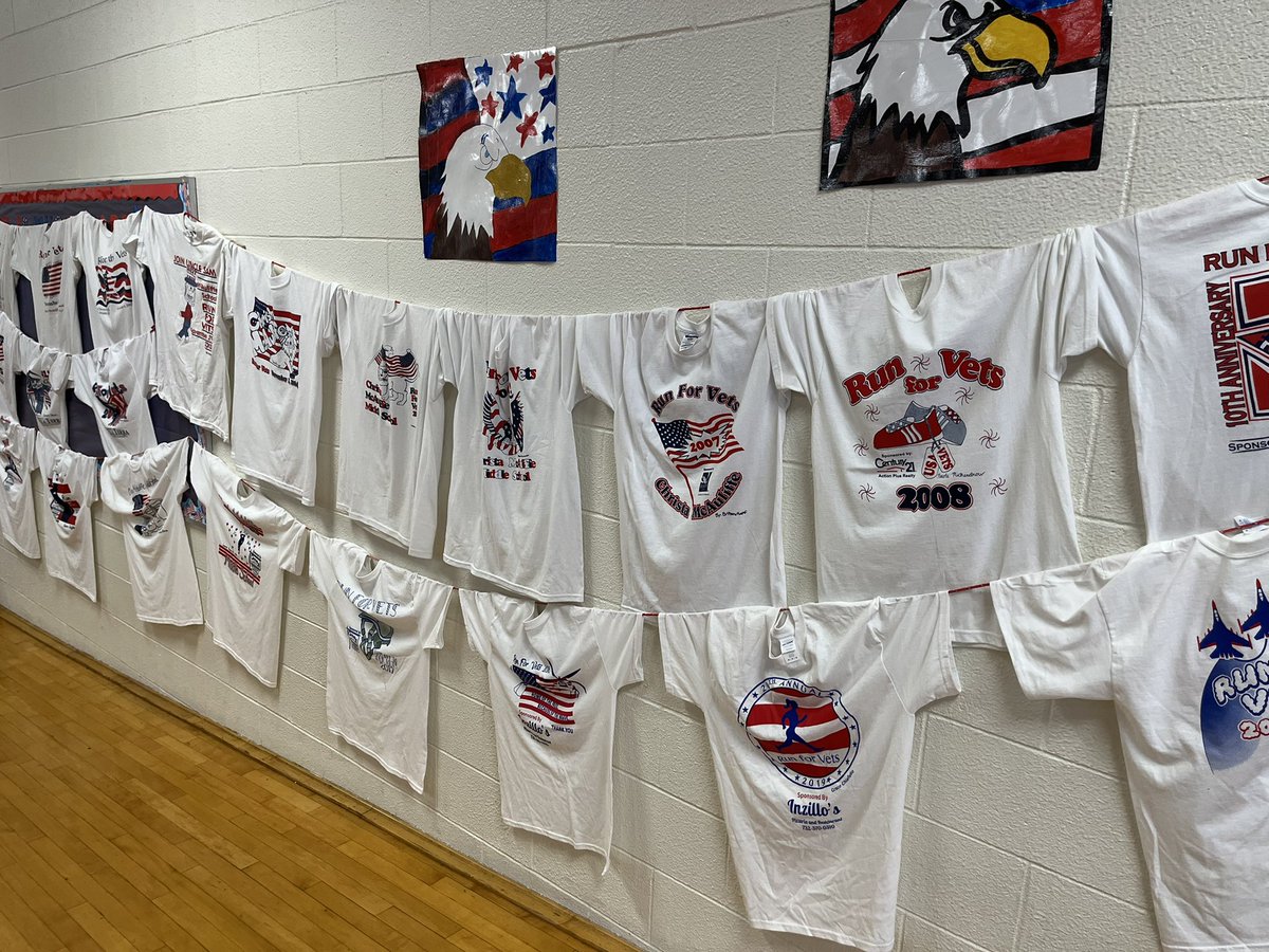 ChristaMCA_JSD's tweet image. CMMS is getting ready for Run for Vets!! 🇺🇸 🇺🇸 🇺🇸 

The main event is MONDAY 11/7! Don’t forget to wear sneakers!! 
#CMMSLionPride 🦁