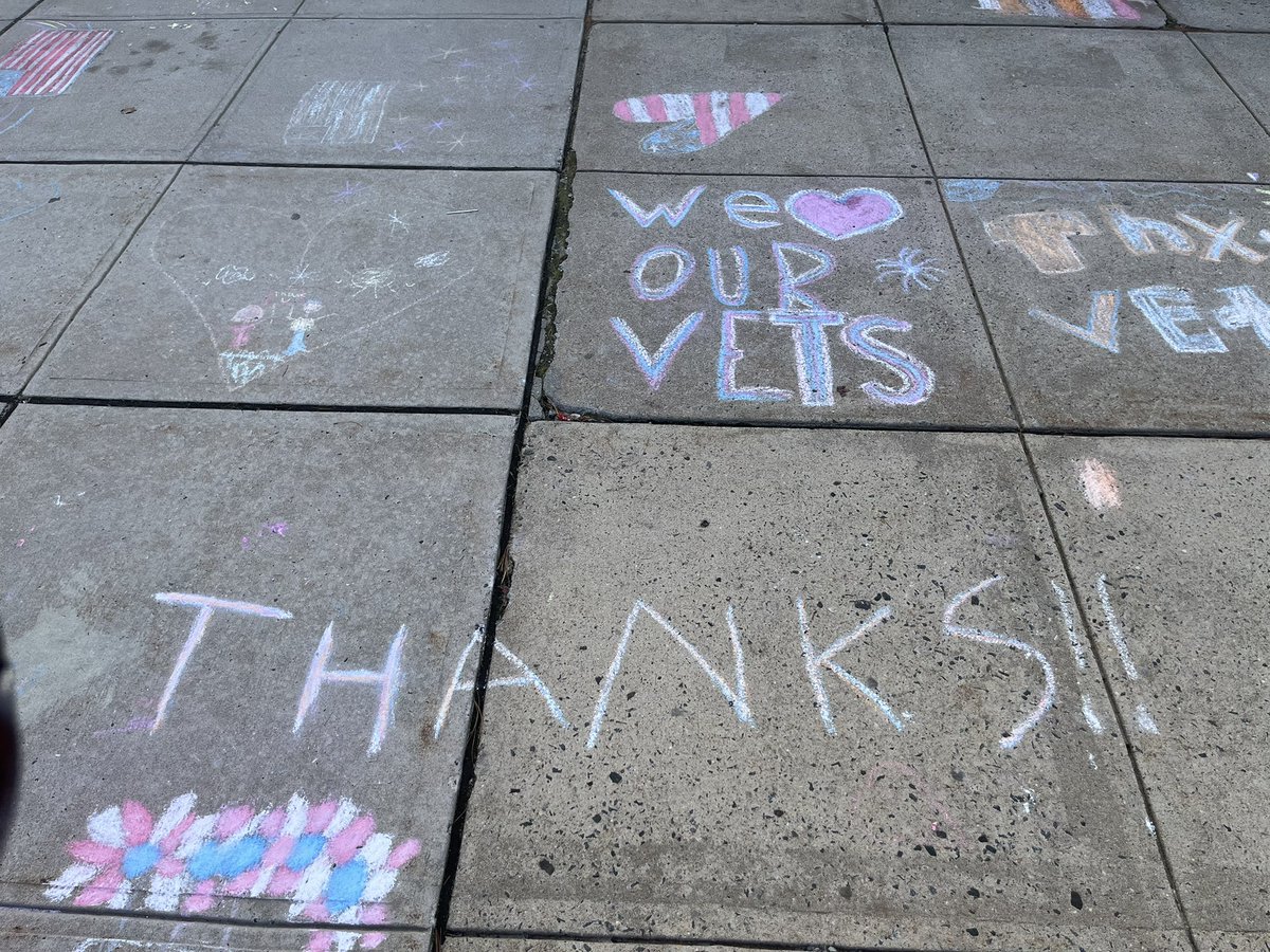 ChristaMCA_JSD's tweet image. CMMS is getting ready for Run for Vets!! 🇺🇸 🇺🇸 🇺🇸 

The main event is MONDAY 11/7! Don’t forget to wear sneakers!! 
#CMMSLionPride 🦁