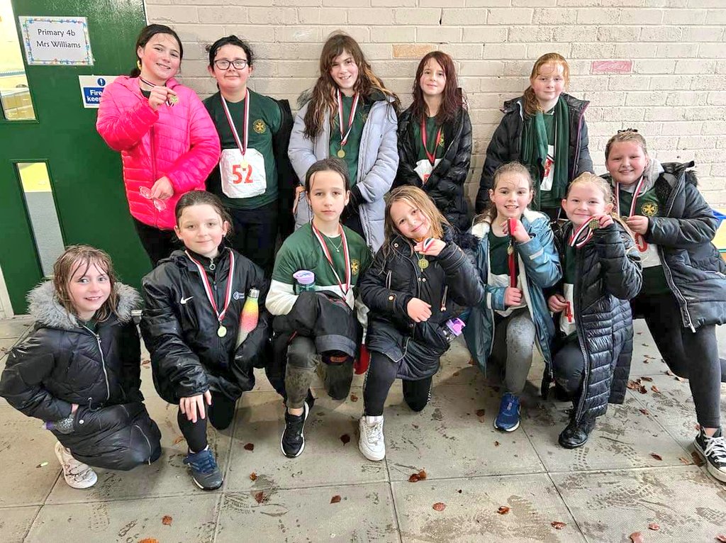KnightsridgePr1's tweet photo. 🏅Congratulations to our cross country champions! Perseverance through challenge but despite the weather, you achieved success! We are so proud of you!🏅
🌟
@ActiveS_Deans @ActiveWL @MrPotterKPS @MrReidKPS @MrsMitchellKPS https://t.co/89IGyqvioD