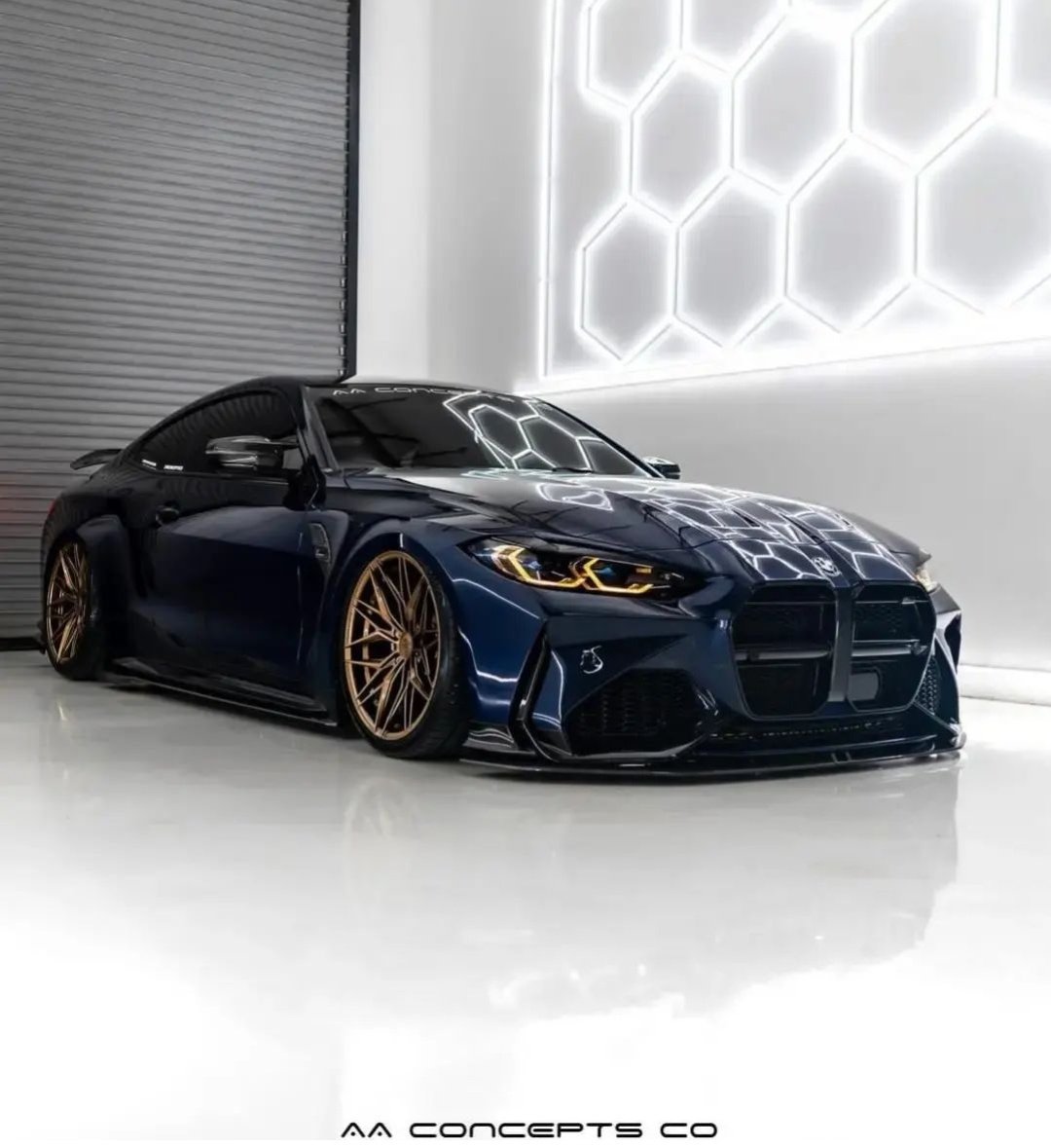 ExoticBMW's tweet photo. Bagged BMW M4 Competition 🔥 https://t.co/PFTTwJe7kG