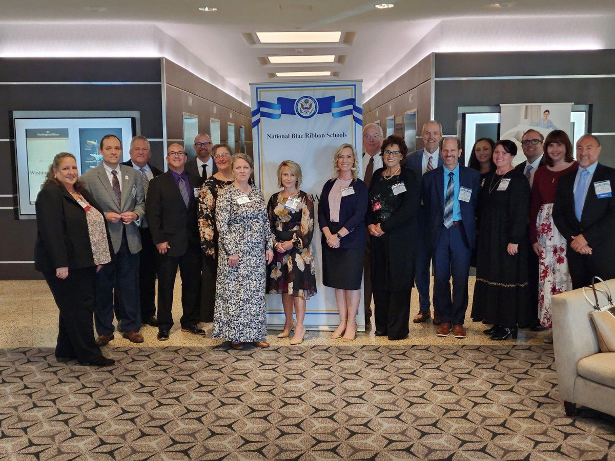 GiftedWeinberg's tweet photo. Presenting the proud 2022 National Blue Ribbon School #Arizona cohort of awardees. 4 public, 1 private, 1 charter - all doing great things with great teachers for great students and families. @ChandlerUnified #wearechandlerunified #growwga #nbrs2022 https://t.co/AGKzj0lzFV