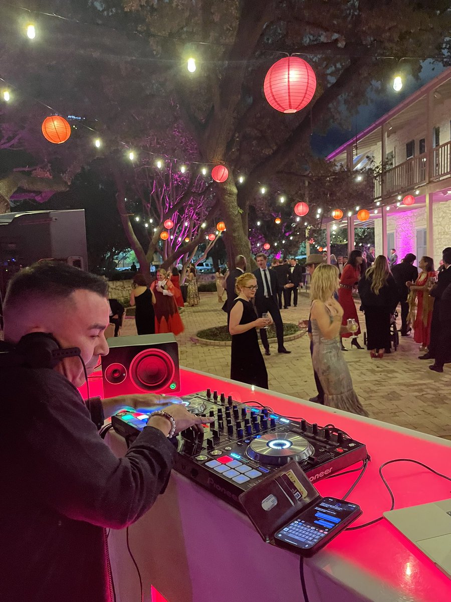 the_am_project's tweet photo. Thank you to @swschool for booking AM for your Gala and DJ Chacho for spreading the ❤️❤️ with his set. https://t.co/g6bFTX67d1