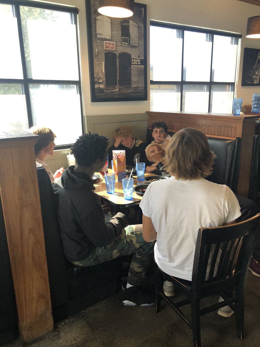 YorkRecruits's tweet photo. Just finished eating at Fats Restaurant in Orangeburg!  Frank and his crew did a great job!!  Rolling on to Charleston!! https://t.co/EDl8ohCRa6