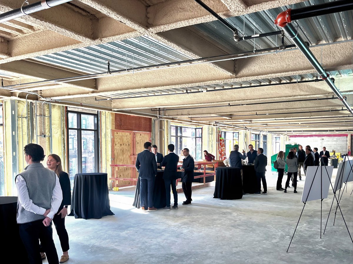L3CapitalLLC's tweet photo. Thank you to everyone that attended our open house at 149 Newbury this week!  We hosted 60 brokers and enjoyed showcasing the incredible office space that is coming soon to Newbury Street in Boston. #L3Capital #149NewburySt #NewburyStreet #BackBay #PrimeUrbanRetail https://t.co/tRVK6IkCCf