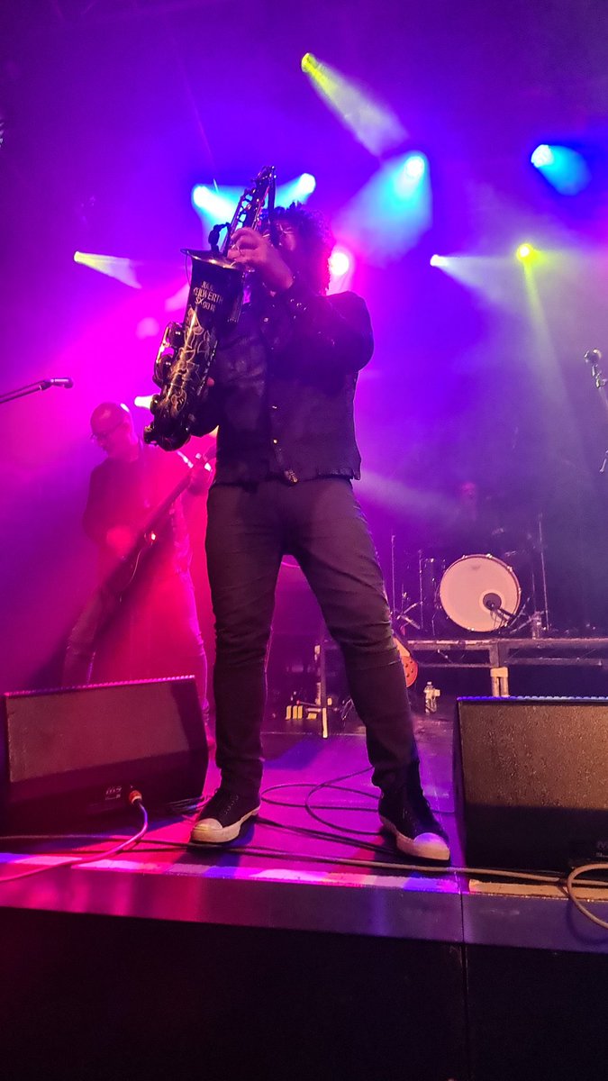 About last night.... If you got a chance to see @jakeclemons, you should go. He and his band rocks your socks off! #JakesUKTour #JenniferOnTour