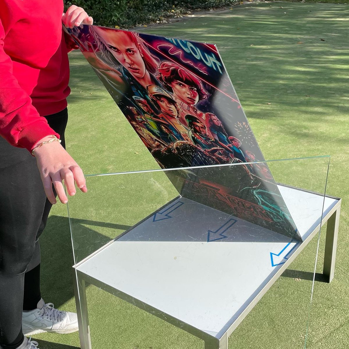 thyn_sidney's tweet photo. Swipe voor de voorbeelden..
Tot 8 Foto���s opslaan in 1 tafel! 

🖼Altijd simpel uitwisselbaar✋Uniek en #futuredesign ook beschikbaar voor bestaand #meubilair
Alle gewenste frames kunnen wij custom ontwerpen en fabriceren in de meest voorkomende vormen en maten..vierkant rond etc. https://t.co/hvnB8yJUrd