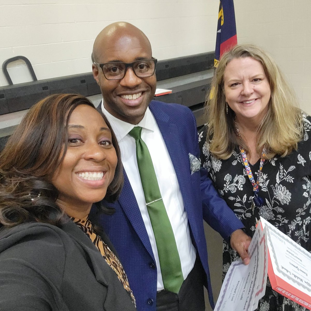 DrLBraswell's tweet image. 1st Quarter Awards Day went great. We love to celebrate our students! Proud to be a Pirate! @jgmspirates @Ms_MariaLeigh