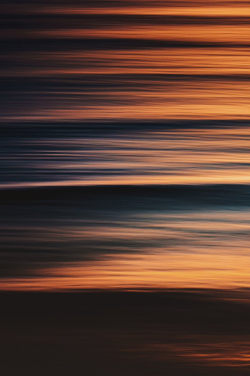 platouxx's tweet image. "Firewater" is now LIVE on @SuperRare  

I’m so excited to share the second image of my ocean abstract series. 

Link below