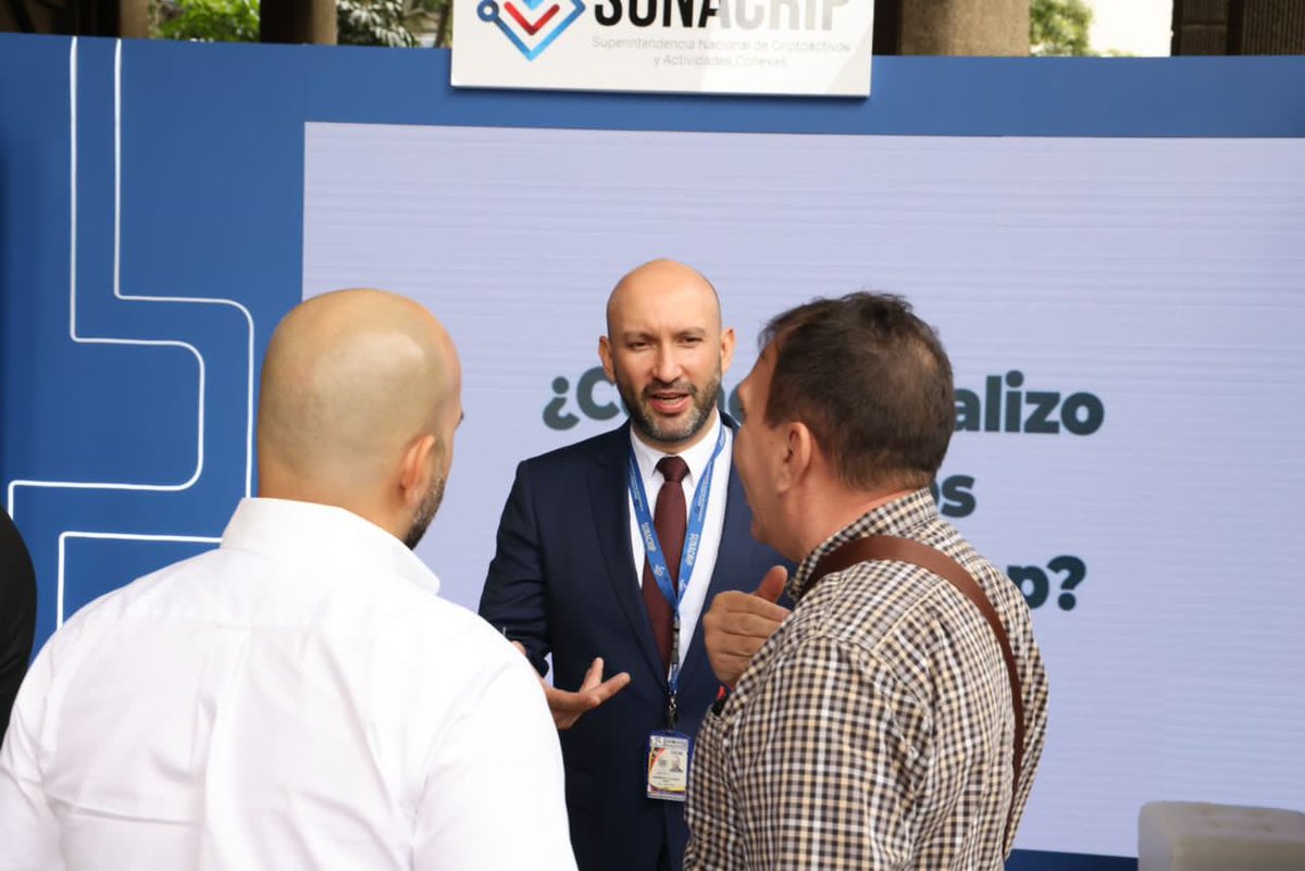 sunacrip_ve's tweet photo. ¡Visítanos en nuestro stand! 

Estamos presentes en la #CaracasBlockchainWeek🇻🇪 https://t.co/CwZp0lvPBI