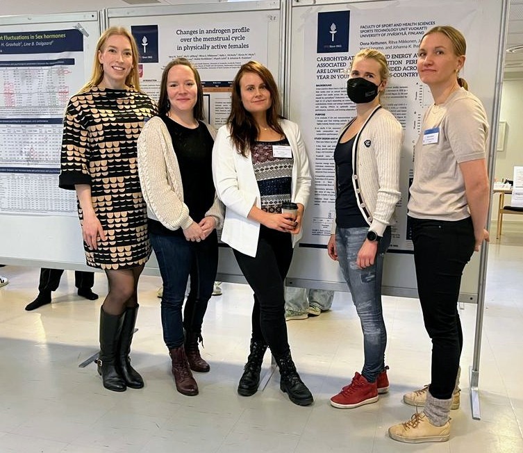 Spent a little time this week with these lovely people and fantastic international guests at our annual @JYUBiolPA international symposium. 

@VeraSalmi @idaemilialo @Oonakettunen @jokasten #JYUnique #femalephysiology #NaisQs #NoREDS