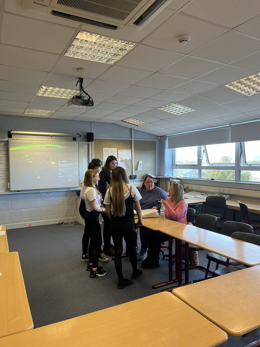 One of my YPI groups meeting their chosen charity today. The girls asked excellent questions and found out about lots of the great work the charity do👏 <a href="/LochendWiderA/">LochendCHSWiderA</a>