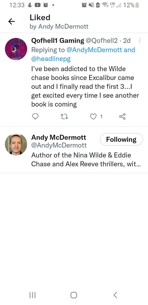 Qofhell2's tweet image. When your fav author likes your comment ☺️