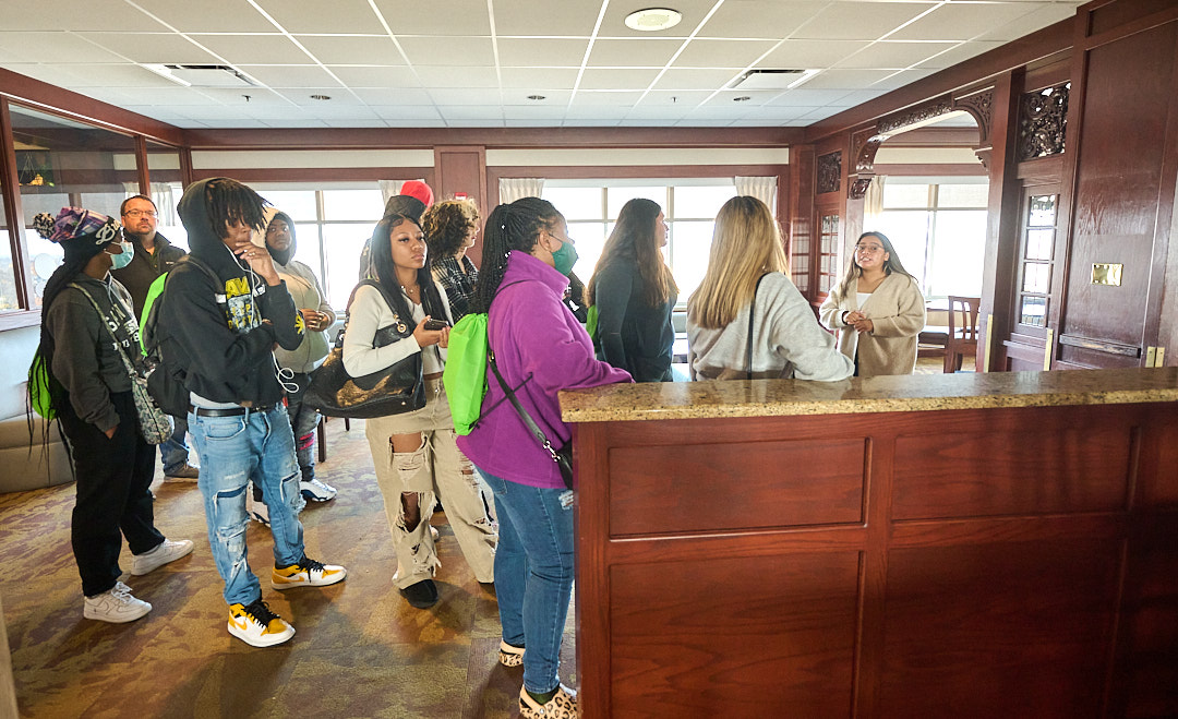 SimonYouthAcad's tweet photo. This week @IPSSchools @SimonYouthAcad students toured Ivy Tech as they prepare for their future.

Thanks @IvyTechCC for taking time to give our scholars the VIP treatment. 

Gotta say, it was a good day... https://t.co/IVl6MgGQxj