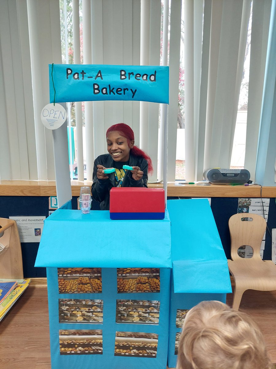 ColumbiaAcadMD's tweet photo. Our Kings Contrivance K-Prep 2 class learned all about bread: how bread is made, different types of bread, who works with bread, and how and when we eat bread. 
#prek #preschool #k12 #bread #baking #hocomd #columbiamd #bhfyp #teachers #education #school https://t.co/27ChrtZUQF