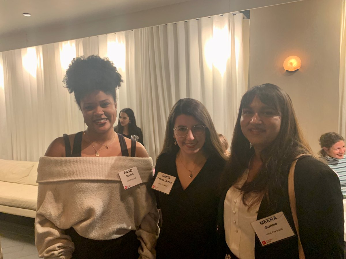 ArentFoxSchiff's tweet photo. #FBF to our Chicago AFS Women's Initiative Network client event. We loved getting to meet colleagues from across the firm at an in-person event!
#AFSWIN #Chicago #Networking https://t.co/KTCIvRug8x